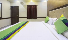 Treebo Trend Naaz Royal