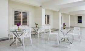 Treebo Trend Naaz Royal