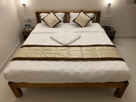 Hotel Kasi's Inn