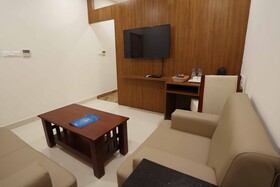 Hotel Bluemoon