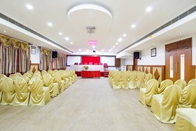 Hotel Raj by OYO
