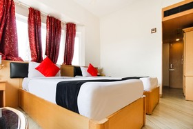 Hotel Raj by OYO