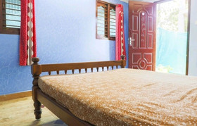 Rainbow Cottages ECR