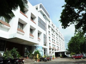 Breeze Residency