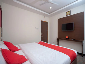 Famous Residency by OYO