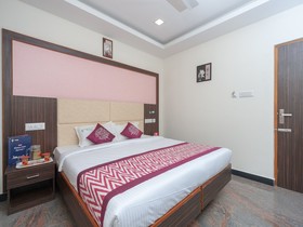 Famous Residency by OYO