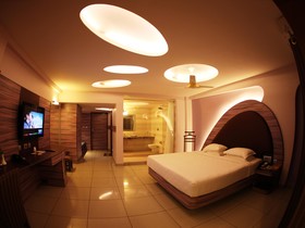 Femina Hotel