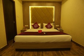 Hotel Anbu Park