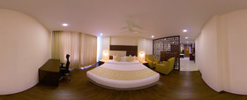 Hotel Blossoms