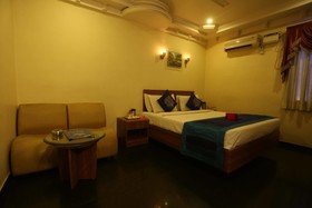 Hotel Royal Sathyam