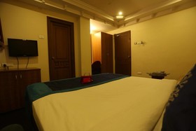 Hotel Royal Sathyam