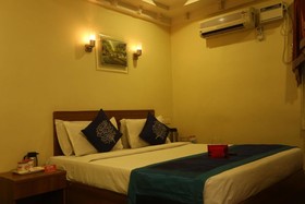 Hotel Royal Sathyam