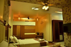Hotel Aryaas