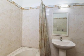 Hotel Aryaas Residence