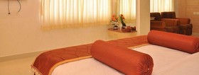 Hotel MNH Royal Park