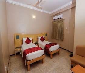 Hotel Vinayaga Excellency Tiruppur