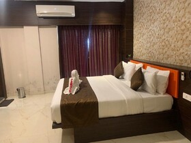 Purple Hotels & Resorts