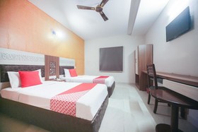 Chola Hotel & Resorts by OYO Rooms