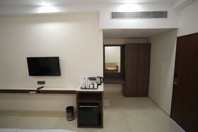 Hotel Seasons
