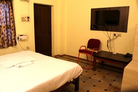 Siva Sakthi Hotel A Unit Of Ammayi Hotel