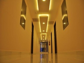 Chandra Royal Inn