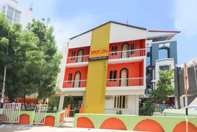 Santiagu Lodge by OYO Rooms