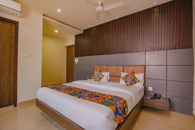 FabHotel Senthur Inn