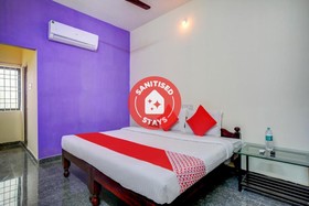 Golden Park by OYO Rooms