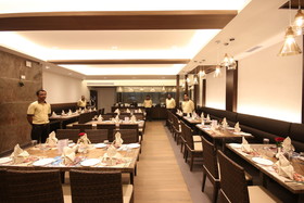 Hotel Khanna Fiesta