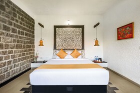 Sterling Hibis Vellore