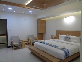 The Nest Compact Inn