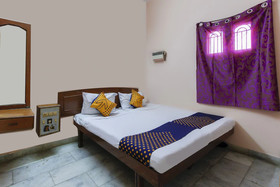 Hotel Meenakshi by OYO Rooms