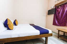 Hotel Meenakshi by OYO Rooms