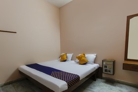 Hotel Meenakshi by OYO Rooms