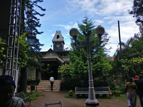 INDeco's Lake Forest Hotel
