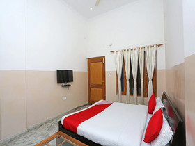Hotel Jay Continental By OYO Rooms