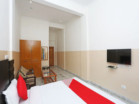 Hotel Jay Continental By OYO Rooms