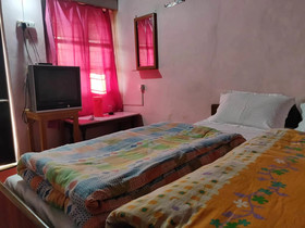 Hotel Kausani Retreat
