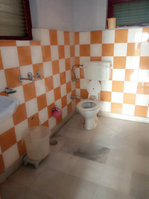 Hotel Kausani Retreat