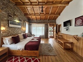 Kasar Himalaya Holiday Home