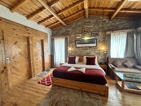 Kasar Himalaya Holiday Home