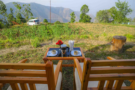V Resorts Royal Homestay Jhimar