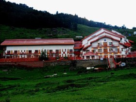 Clifftop Club Resort - Auli