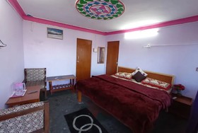 Goroomgo Ananda Homestay Kausani