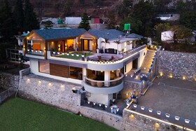ama Stays & Trails Whispering Pines, Bhimtal