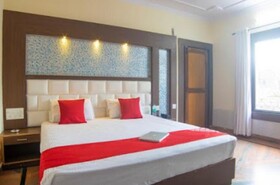 Goroomgo Kavyansh Villa