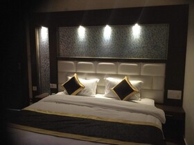 Goroomgo Kavyansh Villa