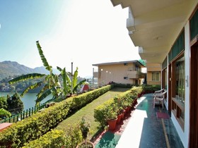 Hotel Lake Inn
