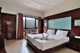Mapple Hermitage Bhimtal