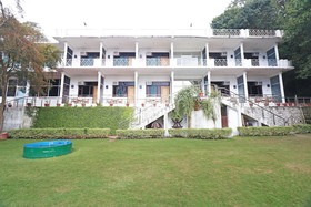 Pine Oak Resort By OYO Rooms